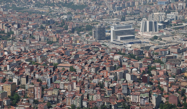 İstanbul BB Sekreteri'nden korkuya düşüren açıklama: 200 bin bina yüksek riskli