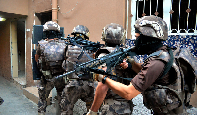 Uyuşturucu operasyonunda öldürülen polisin intikamı alındı: 39 şüpheli yakalandı