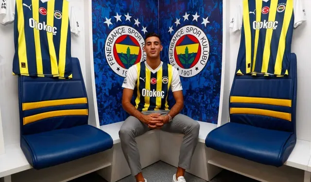 Fenerbahçe'nin yeni transferi Mert Müldür kimdir? Mert Müldür kaç yaşında? Mert Müldür hangi pozisyonda oynuyor?