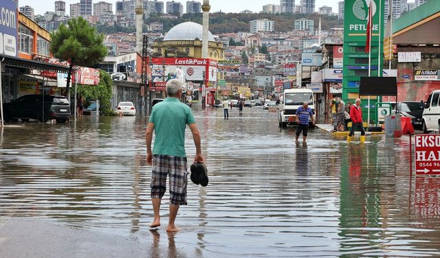 Samsun'da 13 ilçede eğitime ara verildi