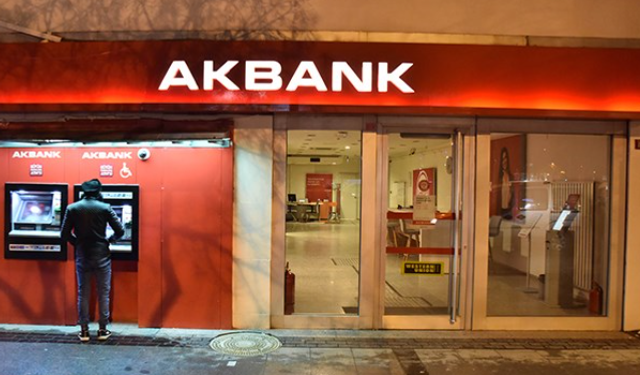 Akbank'tan emeklilere büyük müjde! 3.000 TL ek ödeme hesaplara yatacak