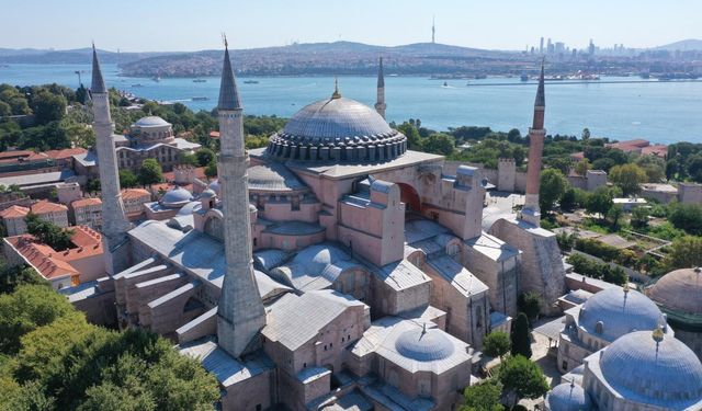 Ayasofya'da yine kapı kırıldı! Sebebi ise yok artık dedirtti