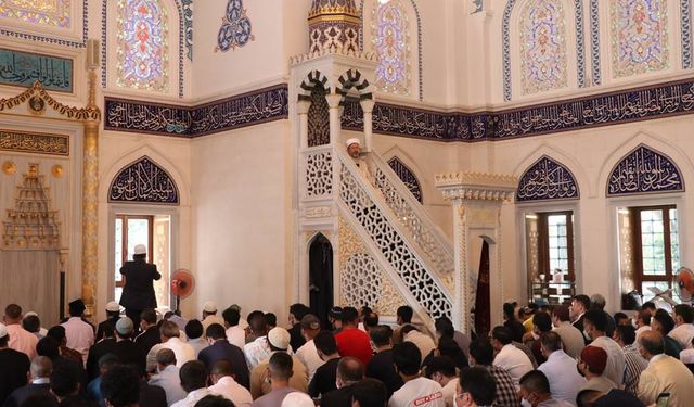 Diyanet, ırkçılık karşıtı Cuma hutbesi yayınladı