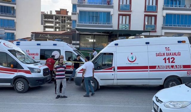 Elazığ'da kan donduran olay: Ambulansta tekrar vurdu!