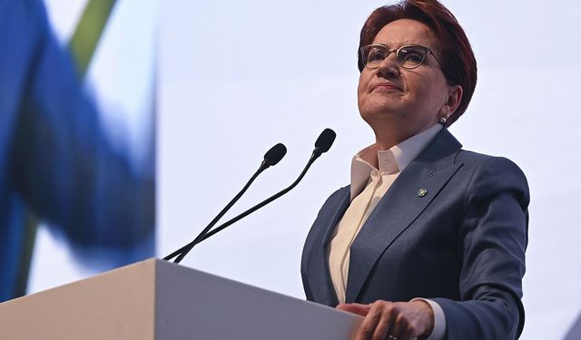 Meral Akşener hastaneye kaldırıldı, başkanlık divanı iptal edildi