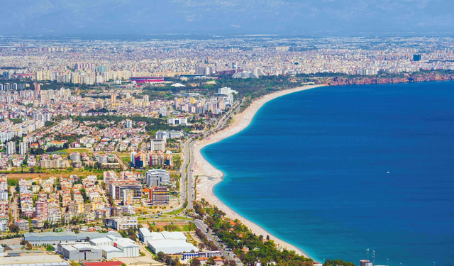 Antalya'da bir Rus 80 daire alıp otele çevirdi