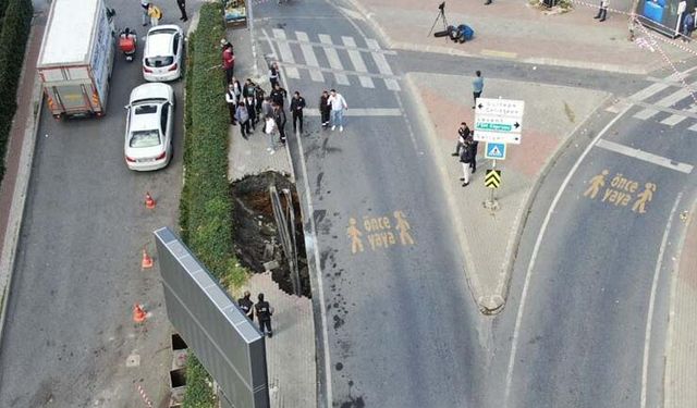 İstanbul'da korkunç olay! Kaldırım çöktü kadın içine düştü