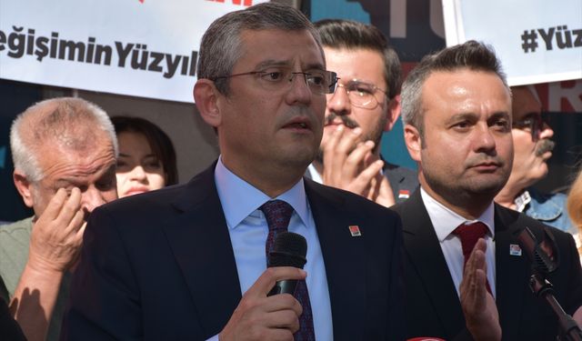 Özgür Özel: Herkes gözümüzün içine bakıyor