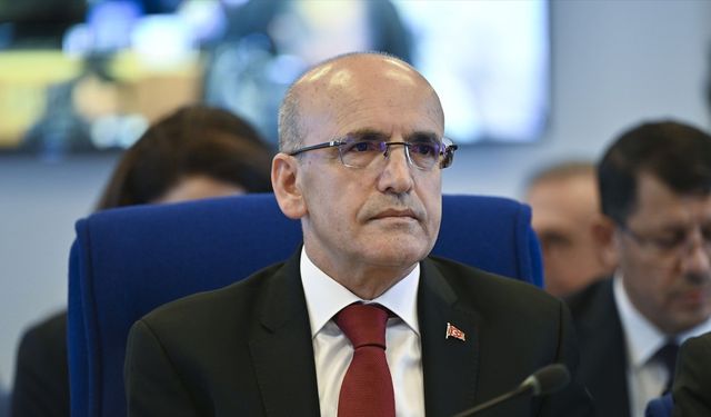 Mehmet Şimşek: 2024'te enflasyon yüzde 5'e düşecek