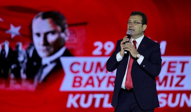 İmamoğlu coşkulu kalabalığa seslendi: Cumhuriyetimizi tazeleme göreviyle karşı karşıyayız