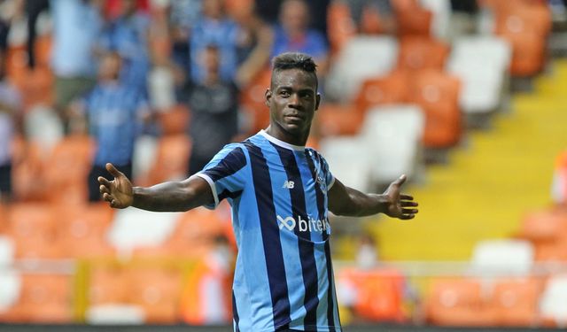 Adana Demirsporlu Mario Balotelli, ülkesinde trafik kazası geçirdi