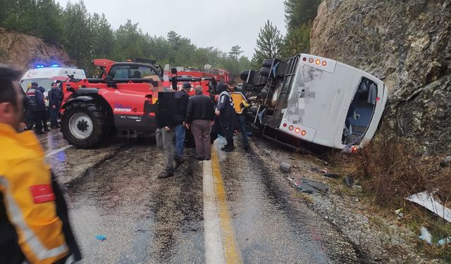 Bursa'da korkunç kaza: Ölü ve yaralılar var!