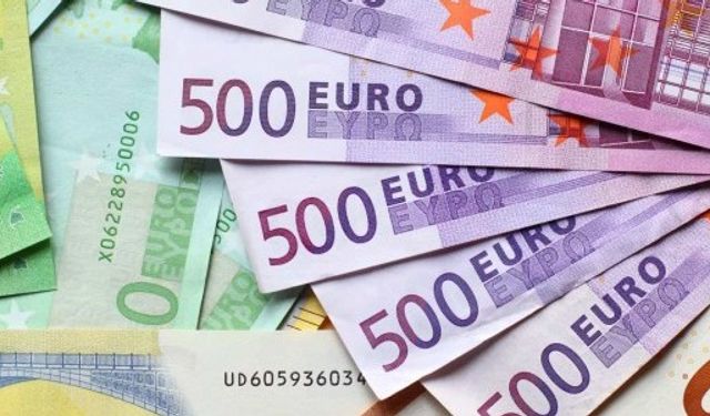 TL değer kaybetmeye devam ediyor: Euro yine kendi rekorunu kırdı!