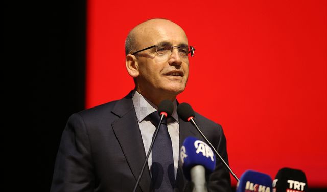 Mehmet Şimşek: Cari açığı azaltmayı hedefliyoruz