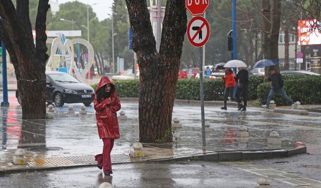 Meteoroloji raporu: Kuvvetli yağış ve rüzgâr uyarısı