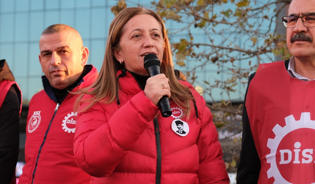 DİSK Genel Başkanı Arzu Çerkezoğlu: Çekin ellerinizi soframızdaki ekmeğimizden