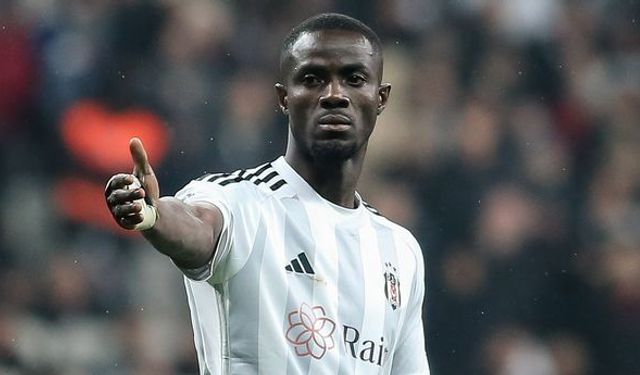 Beşiktaş'tan ayrılan Eric Bailly, eski takımı Villarreal'e imza attı