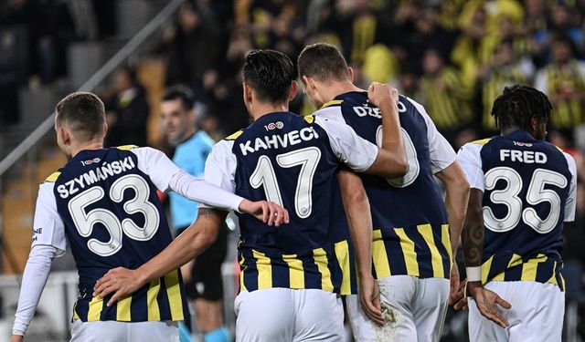 Kayserispor-Fenerbahçe maçının 11'leri belli oldu: Hangi kanalda, saat kaçta?