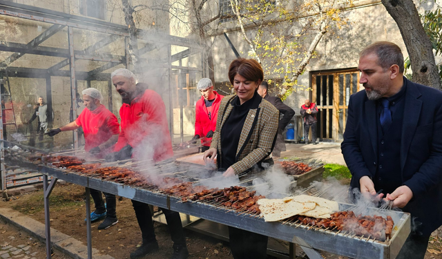 Meclis bahçesinde ciğer ikramı AK Partili isimleri kızdırdı