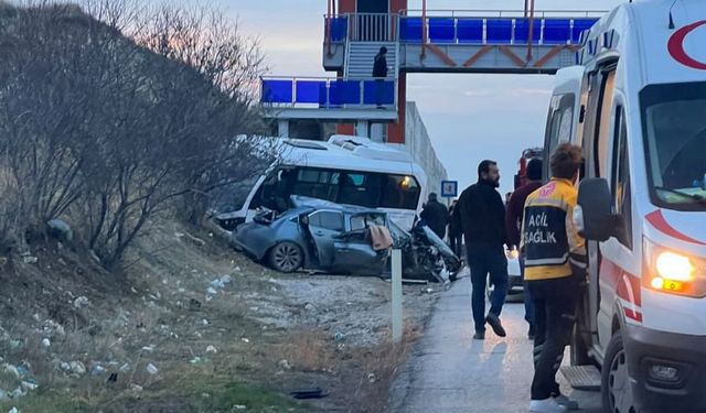 Ankara'da korkunç kaza: 21 kişi yaralandı!