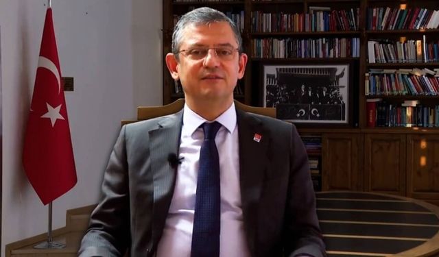 Özgür Özel'den siyasi parti liderlerine yeni yıl tebriği