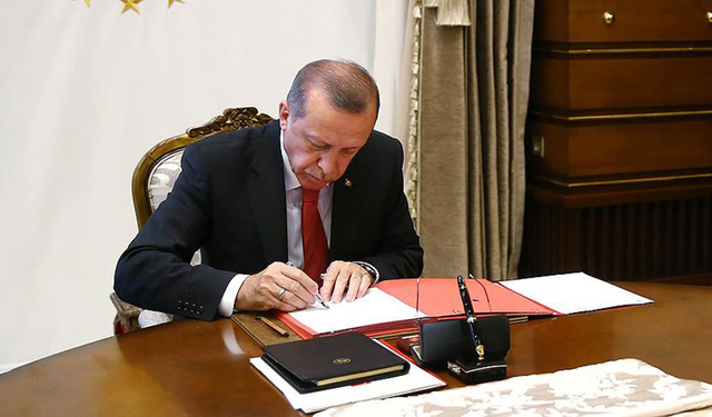 Cumhurbaşkanı Erdoğan'dan iki üniversiteye rektör ataması