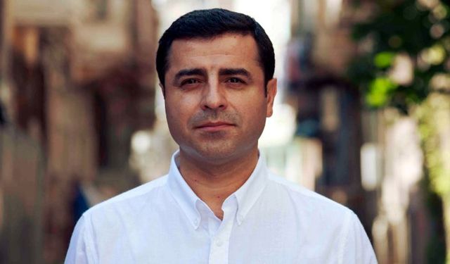 Selahattin Demirtaş'tan Erdoğan'a Van çağrısı: Çatışma zamanı değil, dur demenizi bekliyoruz