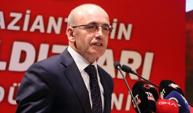 Mehmet Şimşek'ten enflasyon yorumu: Hedeflerimizi tutturuyoruz