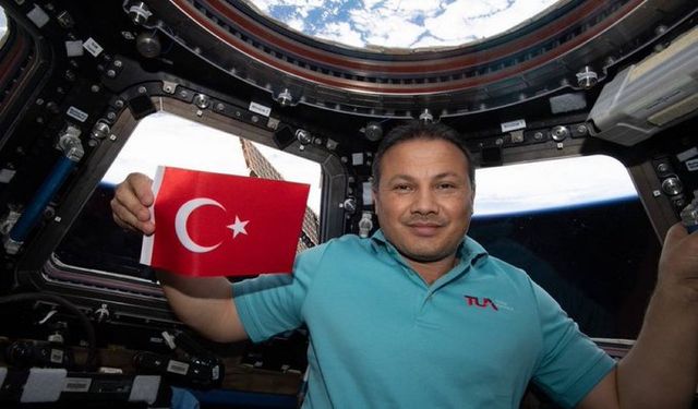 Astronot Alper Gezeravcı merak edilenleri açıkladı! Bir günü nasıl geçiyor nasıl besleniyor?