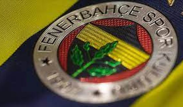 Fenerbahçe'den bir ayrılık daha: Yıldız oyuncu gitmek için izin istedi!