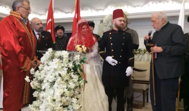 2. Abdülhamid'in torunu evlendi: İlber Ortaylı nikah şahidi oldu!