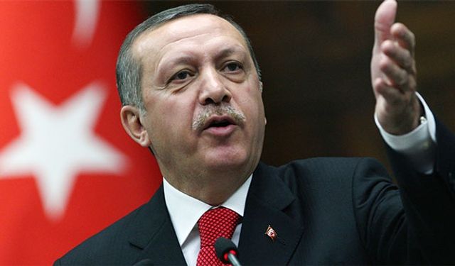 Cumhurbaşkanı Erdoğan mitingde bir genci azarladı!