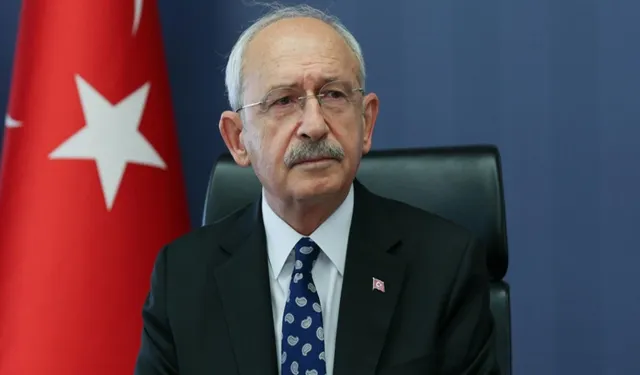 Kılıçdaroğlu'ndan esnaf ziyareti: Arkasındaki yazı dikkatleri çekti