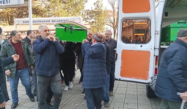 Çanakkale'deki depremin hissedildiği Bursa’da balkondan atladı: Genç adam toprağa verildi...