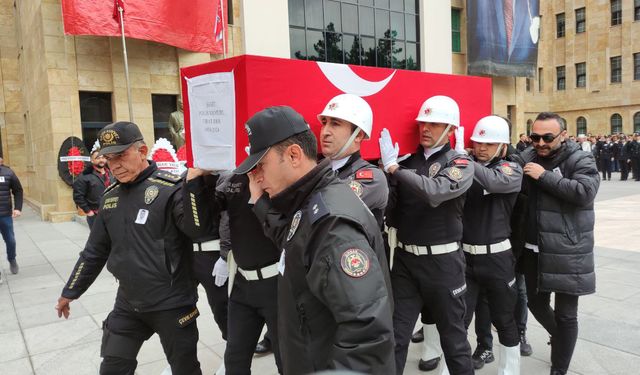 Şehit Fırat Der toprağa verildi: Doğum günü, göreve başlaması ve şehadeti aynı gün...