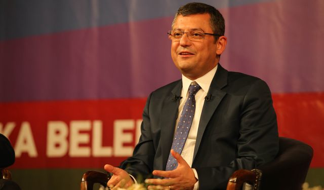 Özgür Özel: Emekli kira verse aç kalacak, karnını doyursa sokakta kalacak durumda