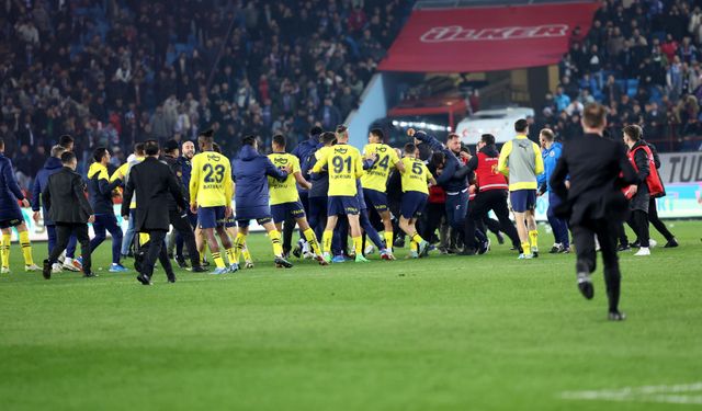 Trabzonspor - Fenerbahçe maçının ardından çıkan olaylar Avrupa basınında büyük yankı buldu