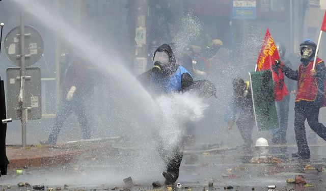 İstanbul Valiliği 1 Mayıs önlemlerini açıkladı! İşte kapanan yollar metro, tramvay, vapur seferleri