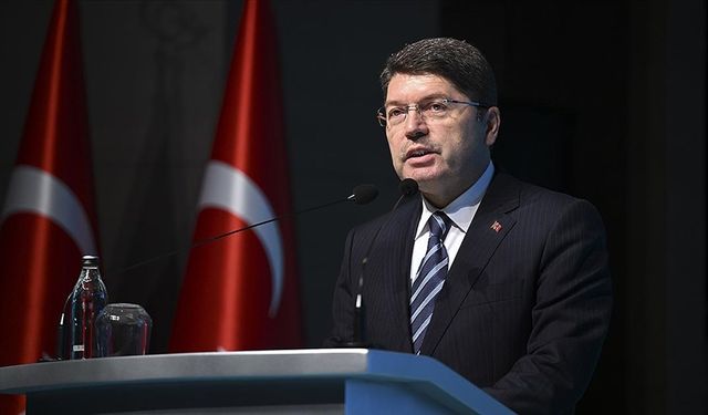 Bakan Tunç'tan tepki çeken paylaşım! İsmailağa Cemaati liderine övgü dolu başsağlığı mesajı