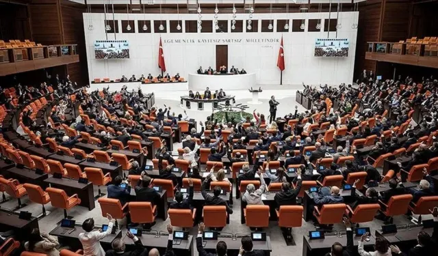 Yeni parti kuruluyor! Ankara kulislerinden bomba iddia