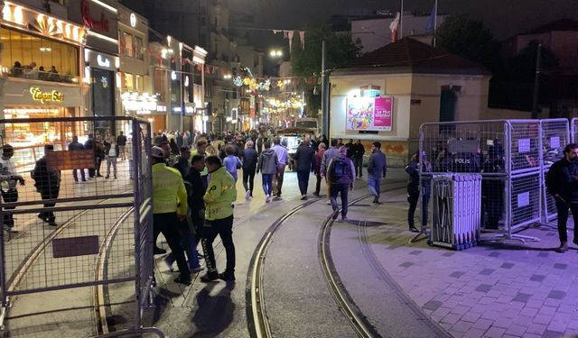 1 Mayıs nedeniyle kapatılan Taksim Meydanı tekrardan açıldı