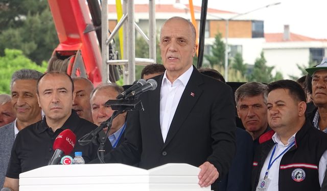 Ergün Atalay'dan 1 Mayıs'ta sert açıklama: Allah şahidim, Türkiye'yi durdururuz!