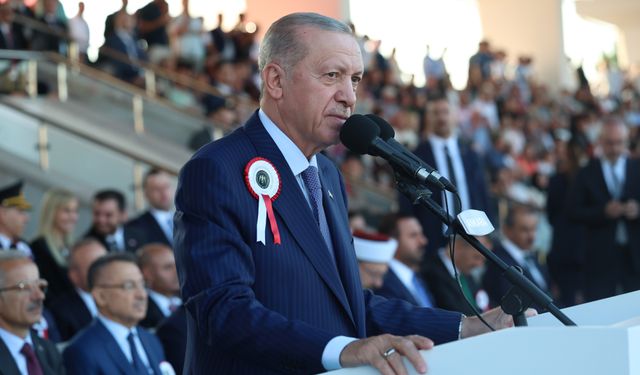 Erdoğan: Ülkemizin ekonomisine zarar verme girişimlerine eyvallah etmeyeceğiz
