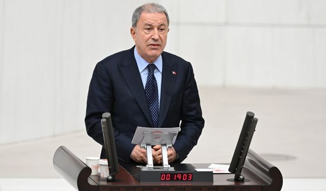 Hulusi Akar ve CHP’li vekiller arasında ‘talimat aldın’ kavgası!