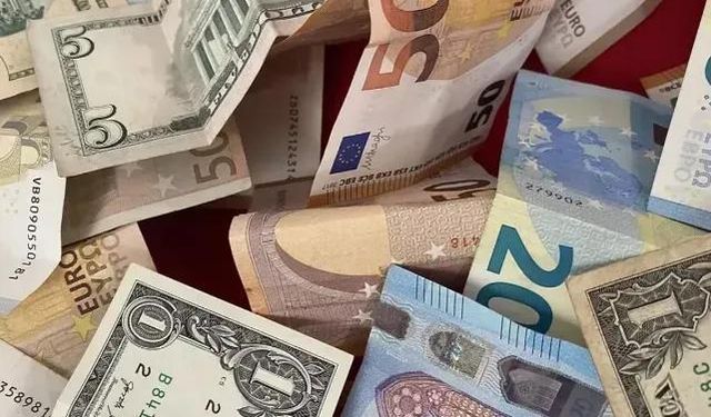 Dolar/TL’de son durum: Dolar, Euro kuru ve 26 Temmuz 2024 döviz fiyatları