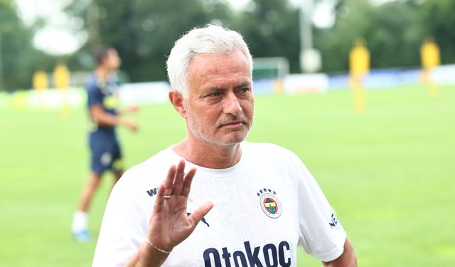 Jose Mourinho: Amacımız Fenerbahçeli taraftara uzun süredir bekledikleri mutlulukları vermek