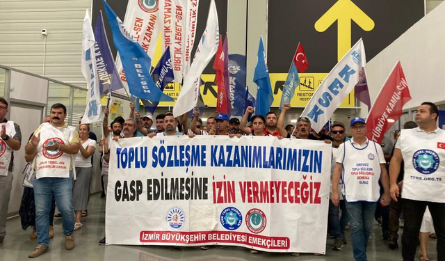 İzmir'de belediye emekçileri tüm gün iş bıraktı