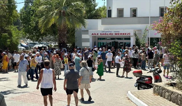 Muğla'da sağlık emekçileri iş bıraktı