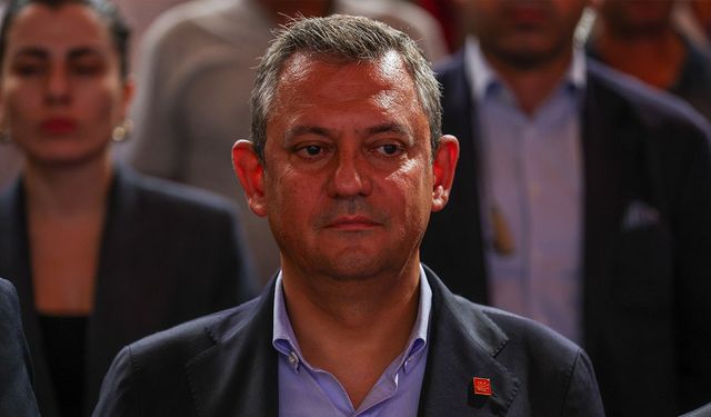 CHP'den açıklama: Özgür Özel'in ayağı kırıldı