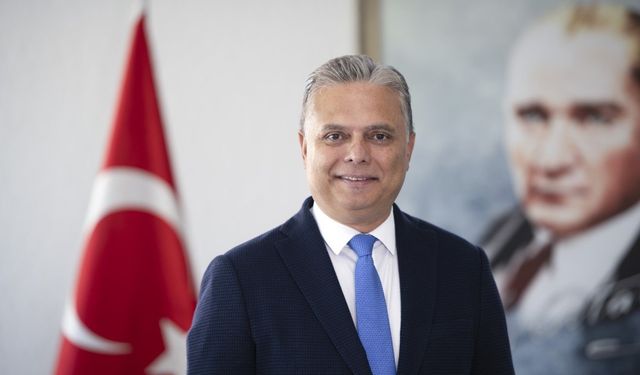 CHP'li Muratpaşa Belediye Başkanı Ümit Uysal tüzük çıkışıyla dikkat çekti